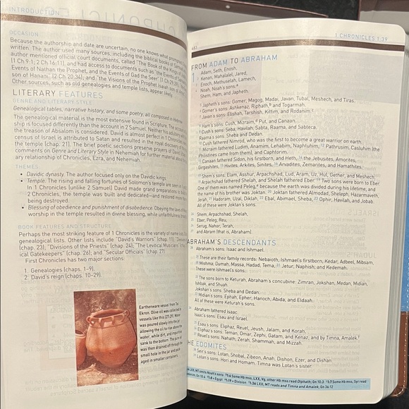 Student Bible with Blue Cover - Picture 4 of 7